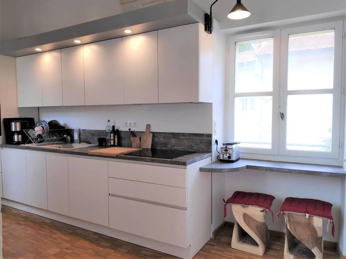 Lägenhet på 75 m² i Avignon centrum, med 2 sovrum och 1 badrum  Exteriör bild